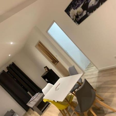Le 2 Ter Appartement Puyloubier Buitenkant foto