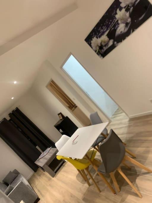 Le 2 Ter Appartement Puyloubier Buitenkant foto