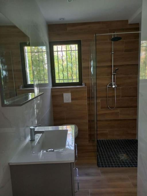 Le 2 Ter Appartement Puyloubier Buitenkant foto